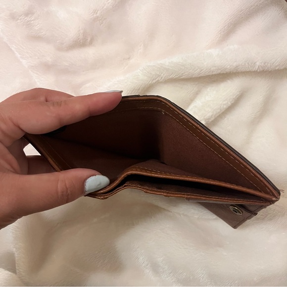 Fossil | Matching Purse and Wallet - Picture 9 of 16